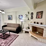 Bratis House * Arkoudi