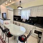 Bratis House Arkoudi