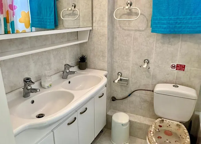 Bratis House Appartement *